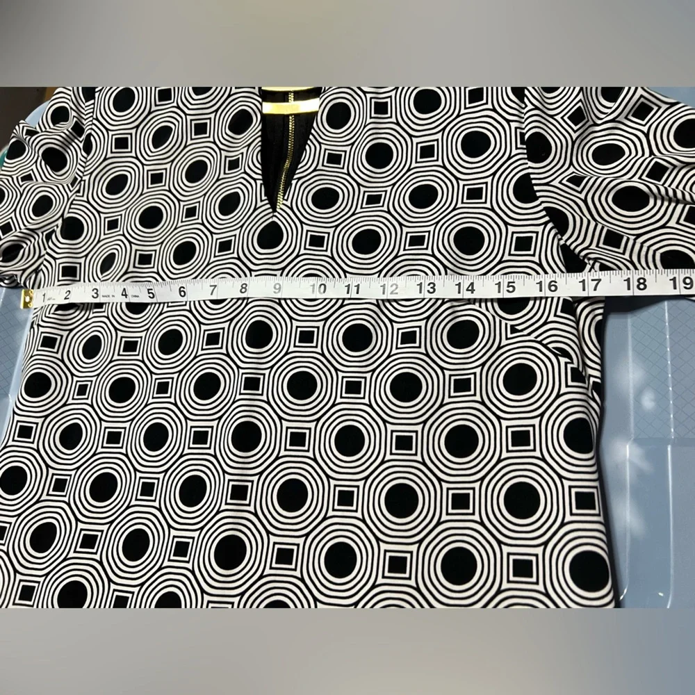 VINCE CAMUTO Dress Size 12 Black White Geometric Full Back Zipper Long Slv Lined